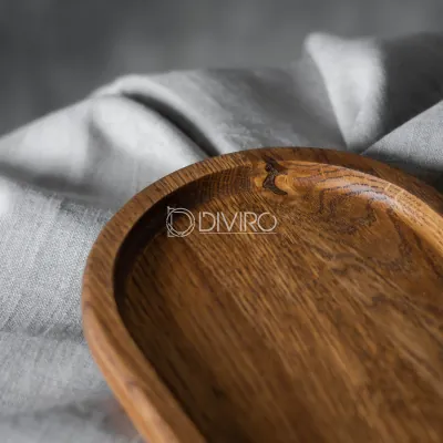Овальная тарелка из дуба, 32×20 см от мастерской DIVIRO